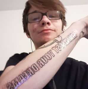 Meet your Posher, Ethan